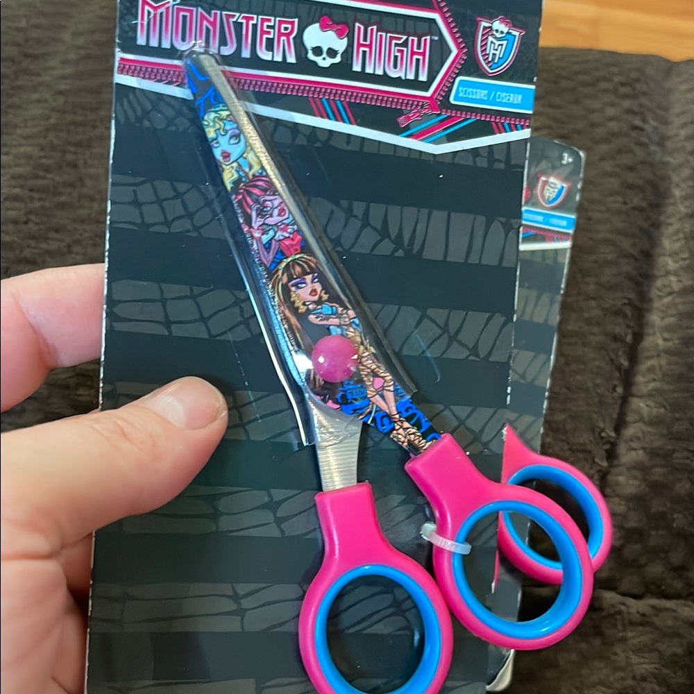 New 2013 Mattel Kids Monster High ✂️ Scissors Rare Merch Matching Gifts - Picture 3 of 5